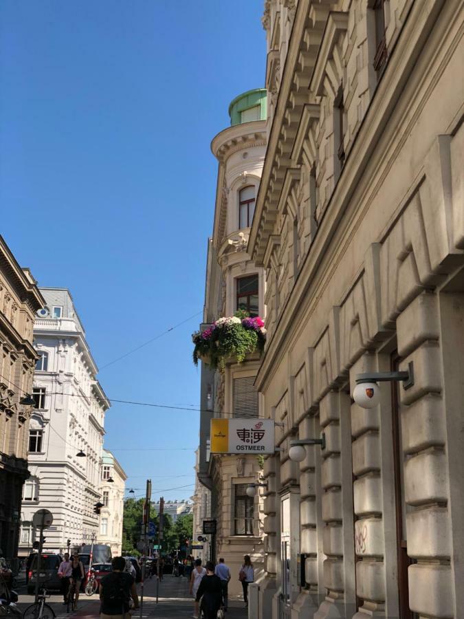 Moderne Trifft Tradition Im Herzen Wiens Viena Exterior foto